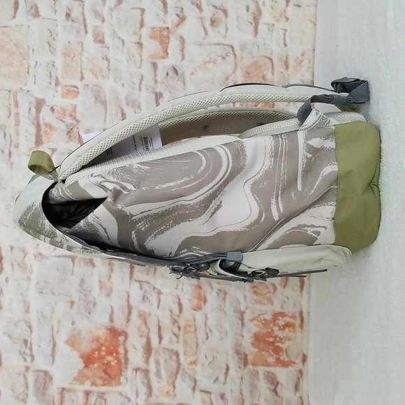 New Herschel Supply Co. Little America Backpack - Picture 3 of 13